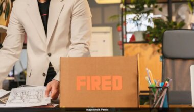 For The First Time, AI Boss Fires Human Employee At San Francisco Store After 17 Late Arrivals