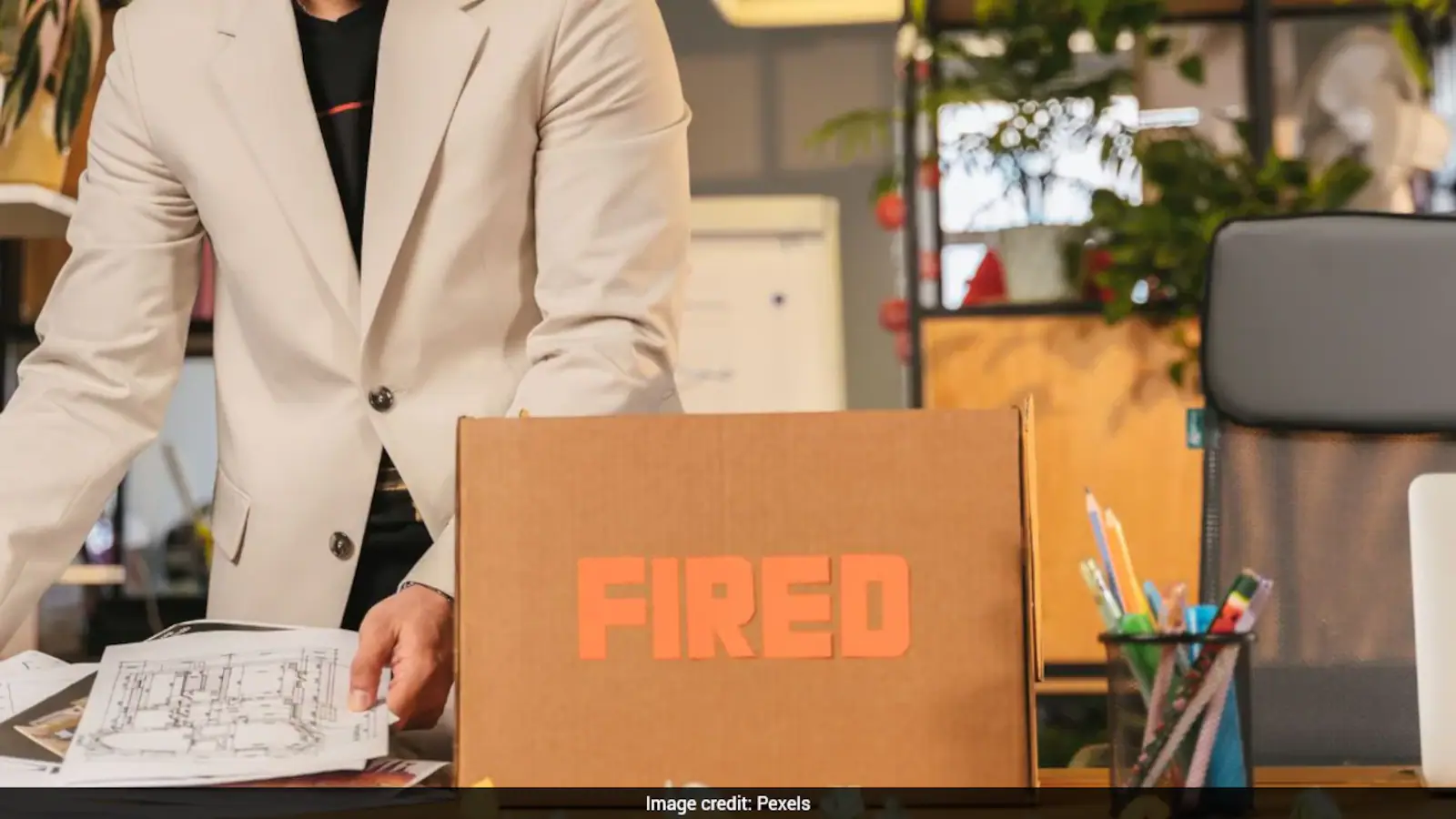For The First Time, AI Boss Fires Human Employee At San Francisco Store After 17 Late Arrivals