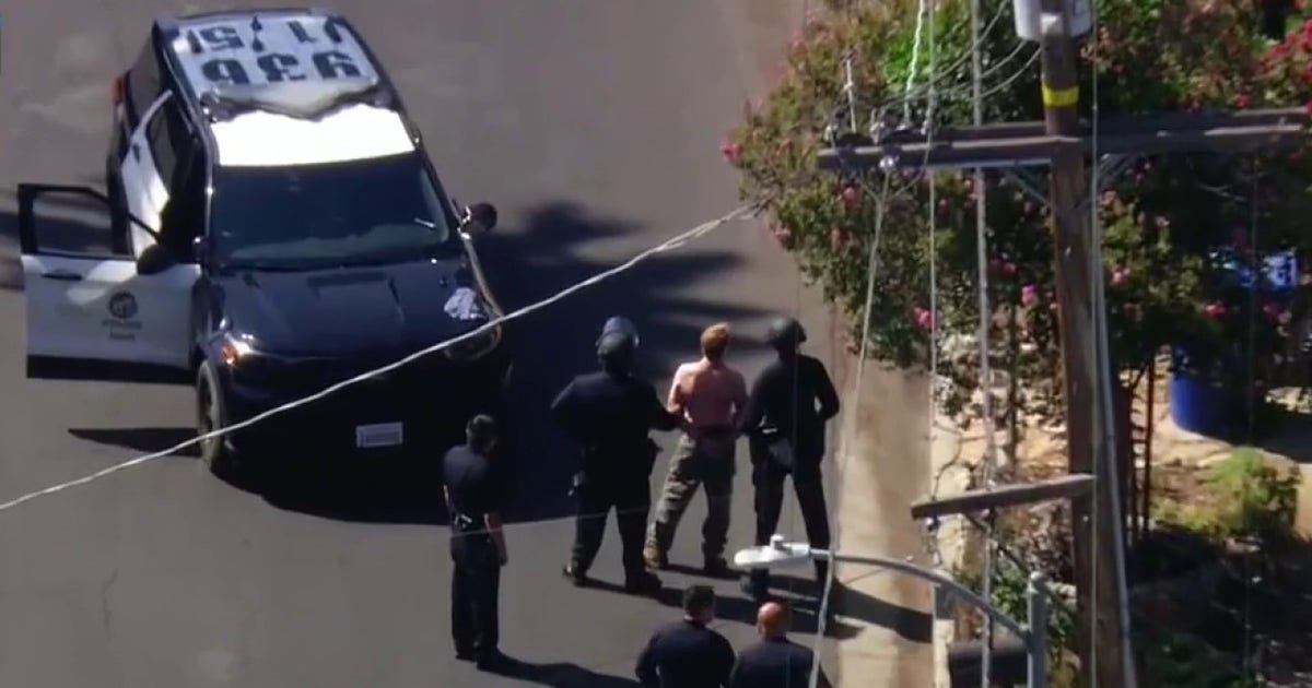 Man arrested after allegedly making threats on North Hollywood film set: LAPD