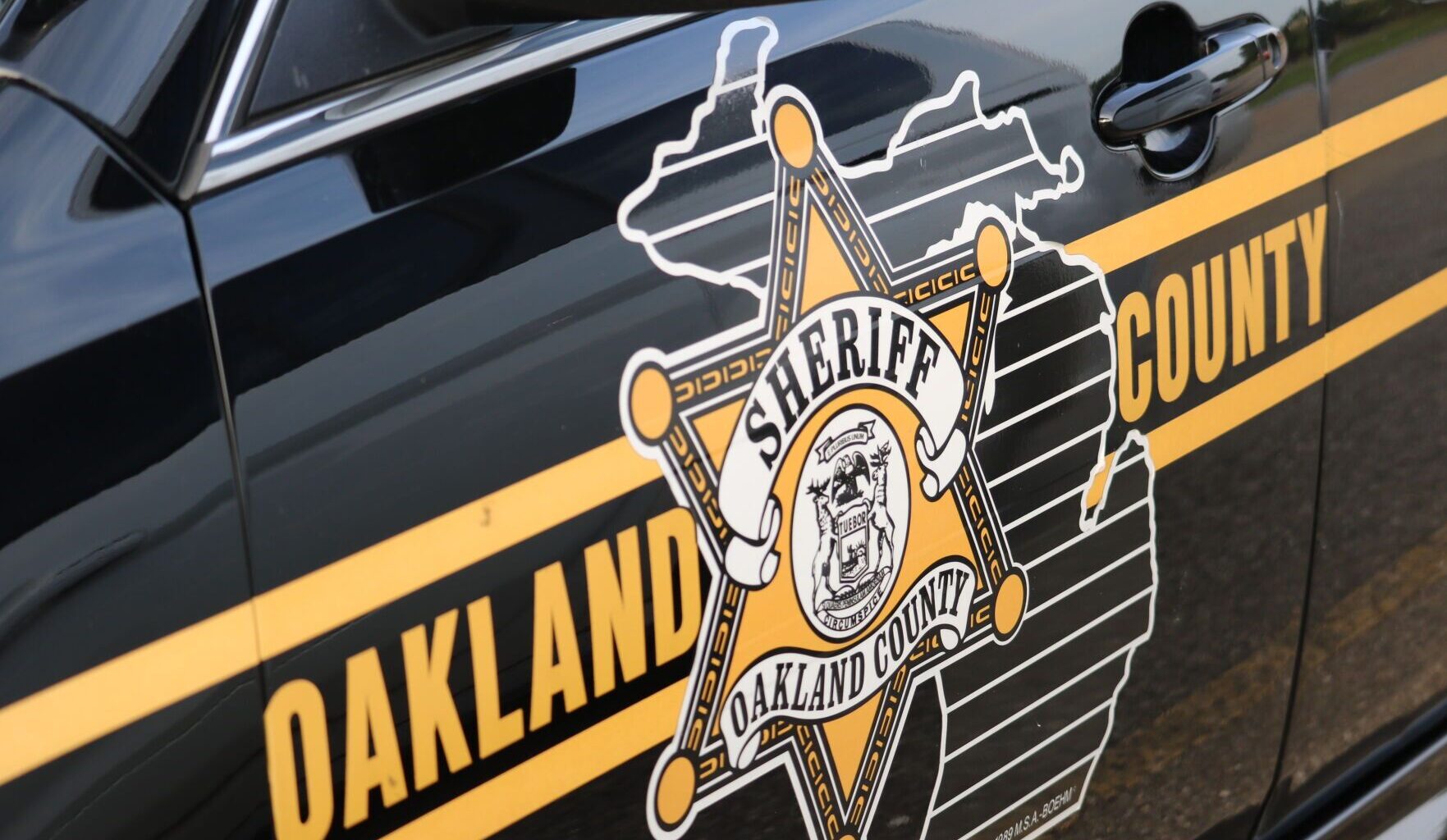 Sheriff’s office: Search and rescue team on Oxbow Lake looking for person reportedly under water – The Oakland Press