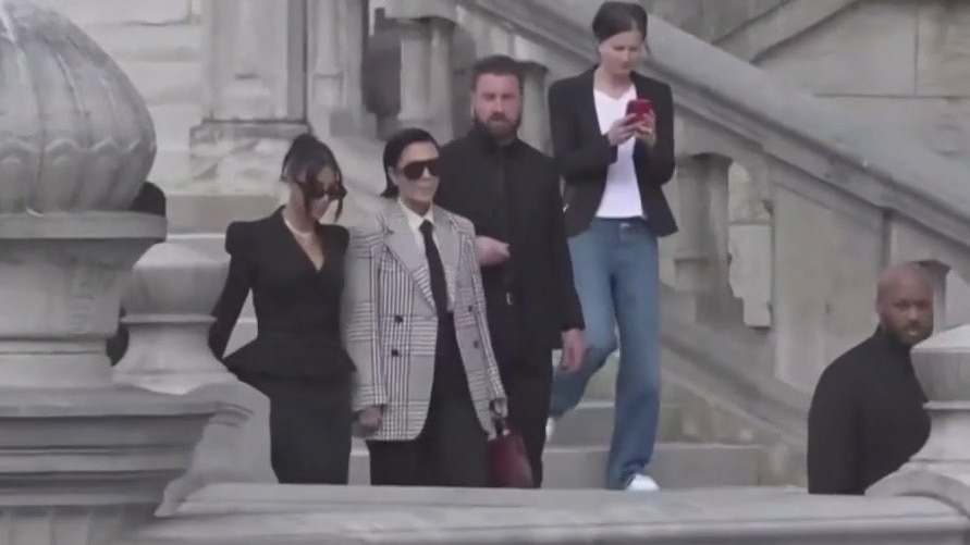 8 convicted of robbing Kim Kardashian in Paris [PREV. COVERAGE]