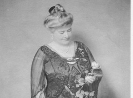 The opera star, the castle and the hill: Grossmont’s early days