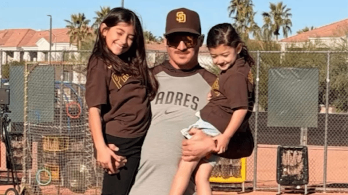 San Diego Padres minor-league coach released from ICE custody – NBC 7 San Diego
