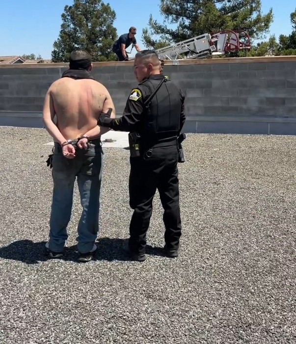 Man arrested on Safeway roof in Sacramento County