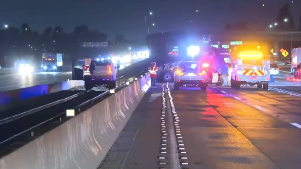 Overturned tractor-trailer causes lanes to be blocked on 10 Freeway – NBC Los Angeles
