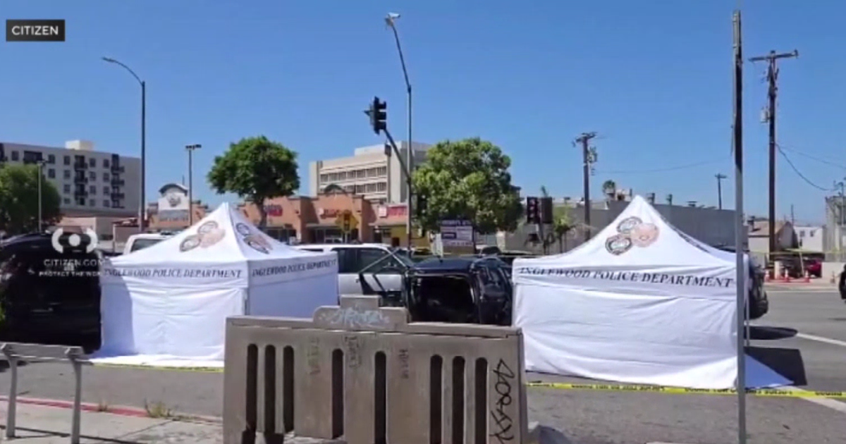 2 dead, 2 hospitalized after 5-car crash in Inglewood
