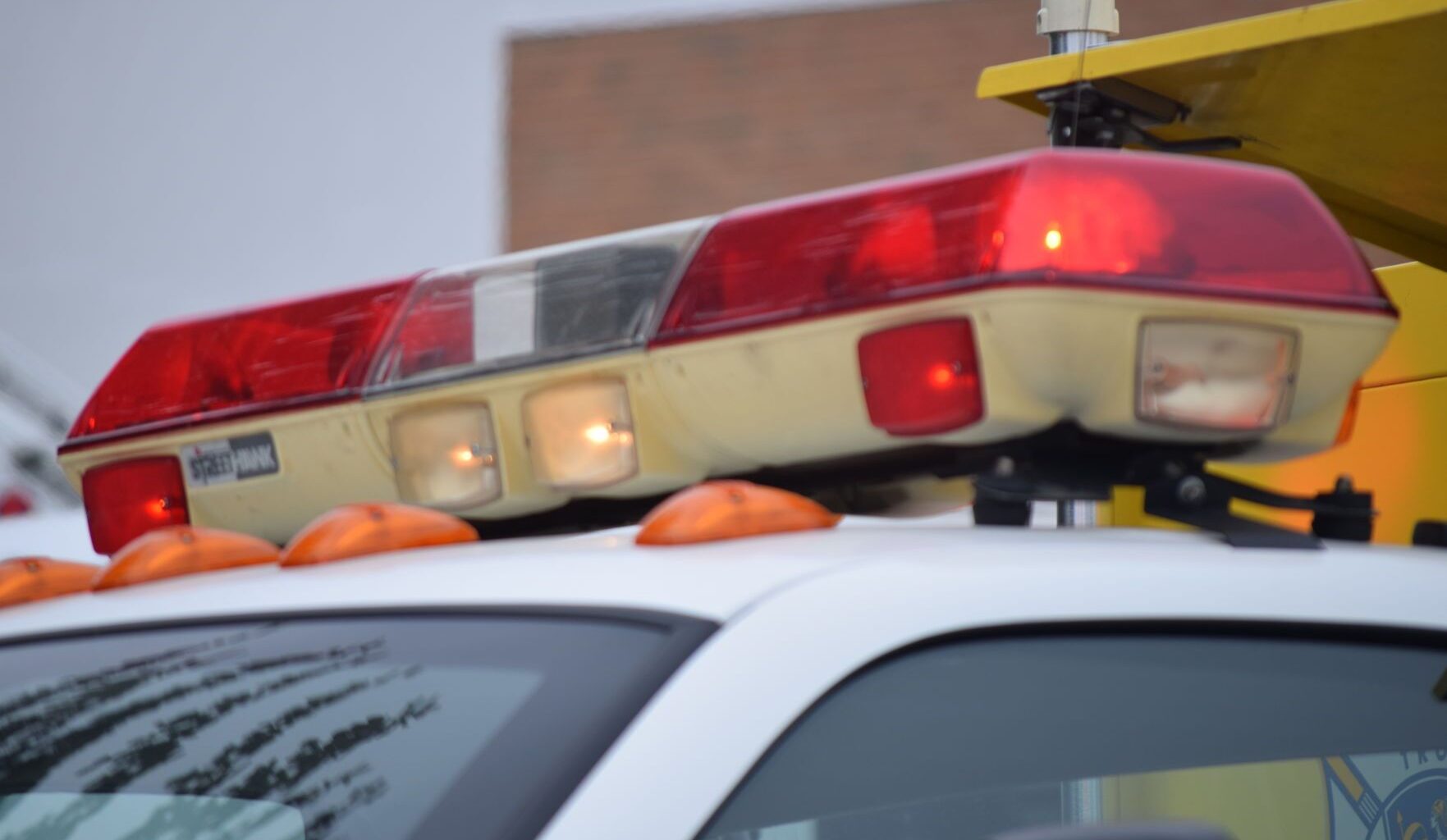 Man who attempted to cross Southfield street in wheelchair dies after being hit by car – The Oakland Press