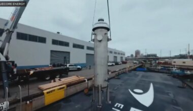 Port of Long Beach signs deal to build small offshore nuclear reactors