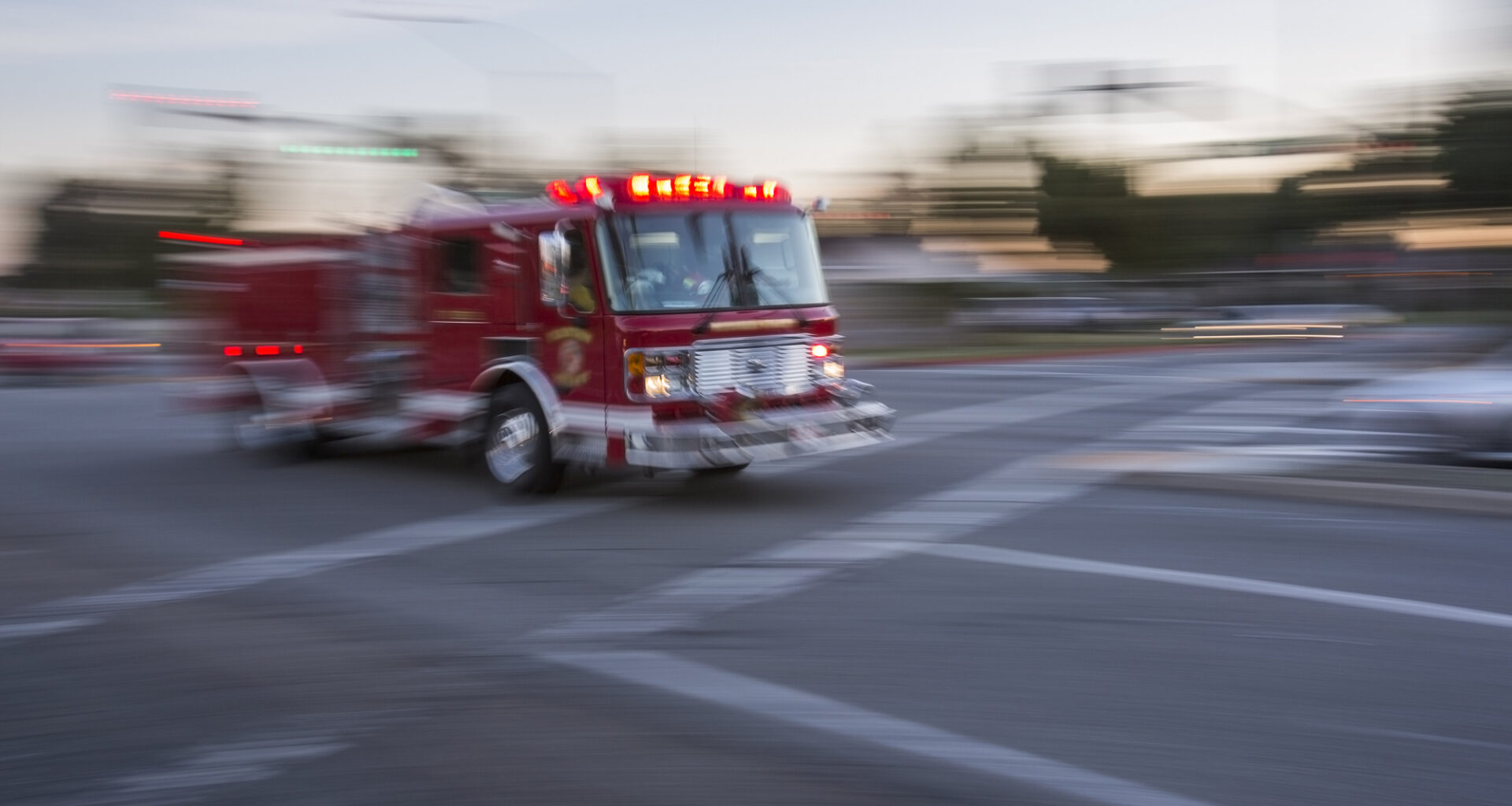 East Oakland fire displaces 25 people, kills two dogs