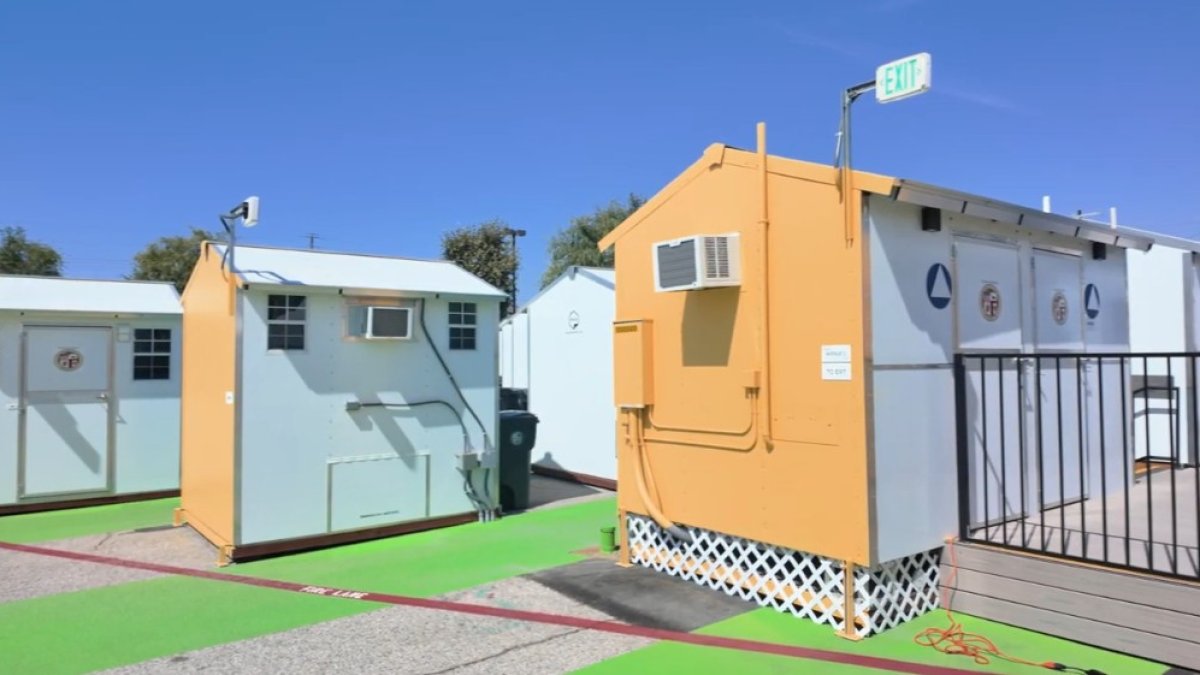 LA opens new tiny home village in Sun Valley – NBC Los Angeles