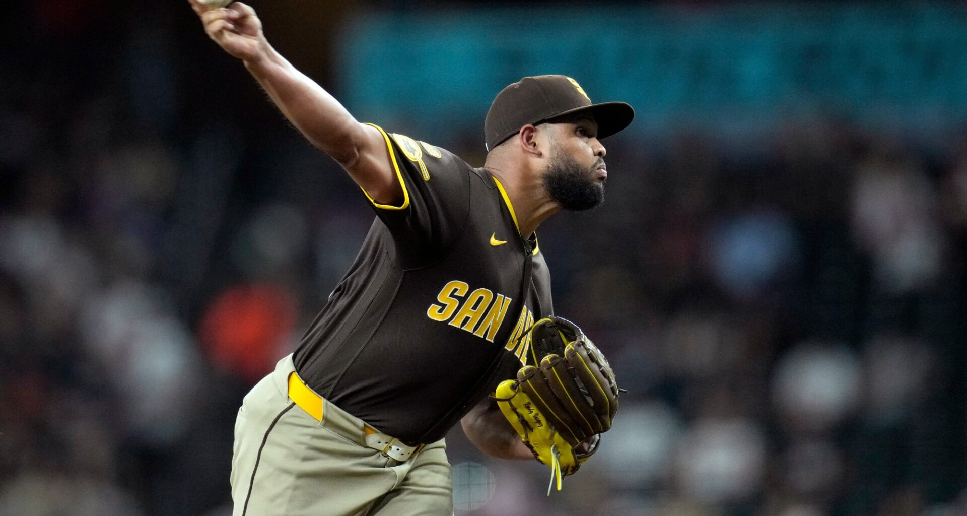 Randy Vásquez sharp, Padres jump on Diamondbacks early in 9-4 win
