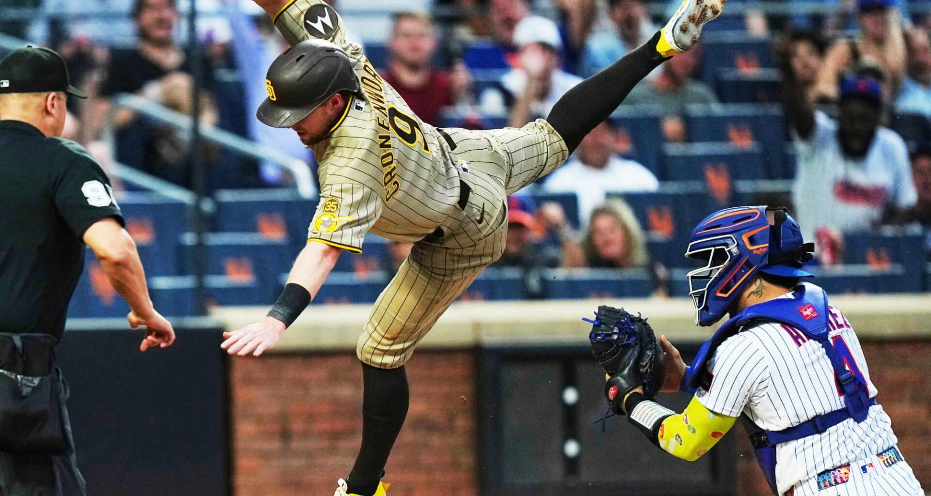 Padres Daily: Pushing the sends; Buehler runs hot; Adam takes a big step