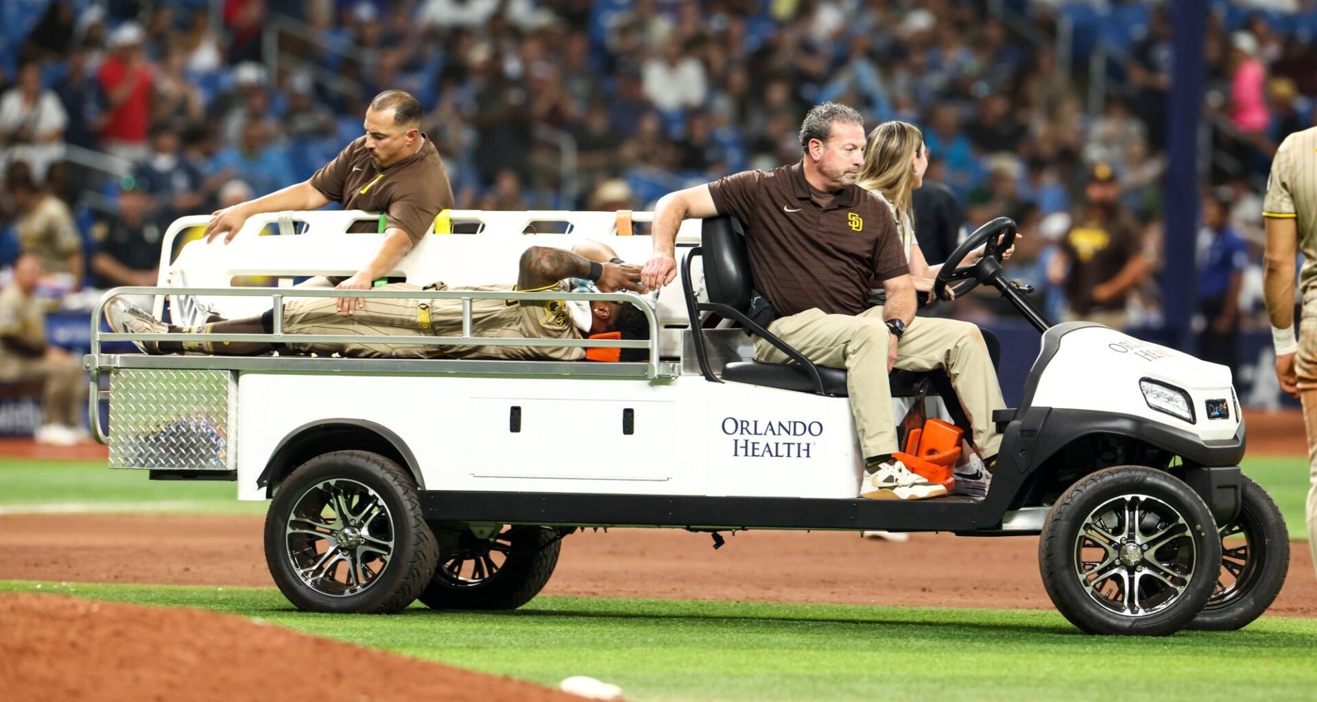 Padres lose game to Rays, Luis Rengifo to knee injury