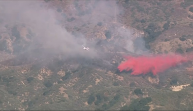 Brush fire forces evacuations in Santa Clarita area – NBC Los Angeles
