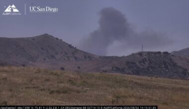 Firefighters battle Thousand Oaks brush fire – NBC Los Angeles