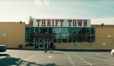Iconic Sacramento Valley Thrift Town closing end of August