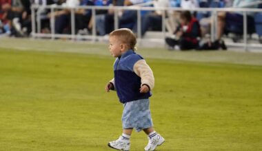 Toddler invades the pitch, halts MLS game — again — in San Jose