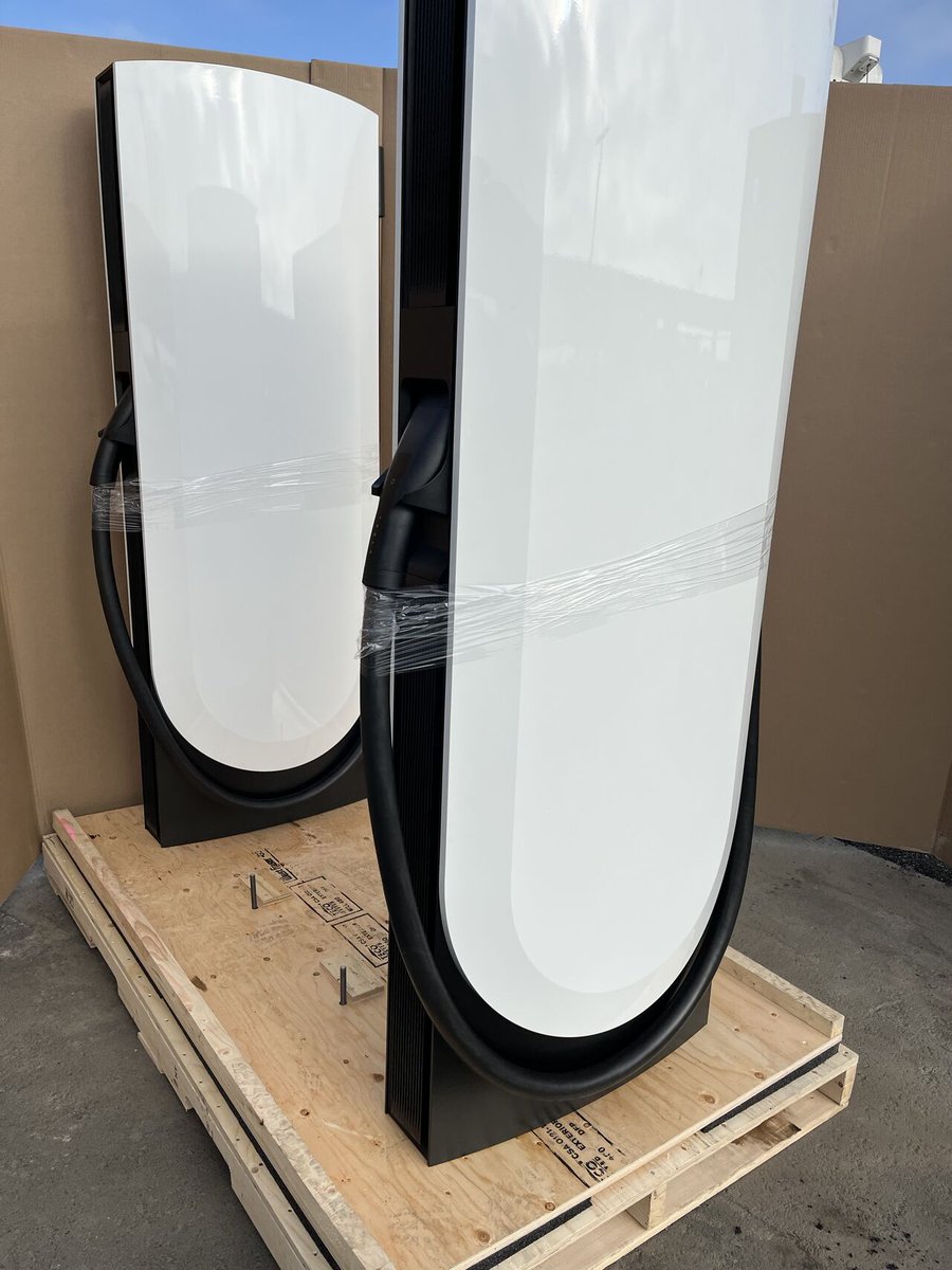 Tesla Megacharger units installed at Forum Mobility FM Harbor depot, Port of Long Beach