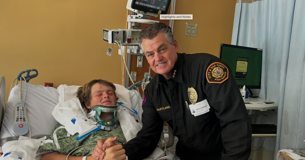 17-year-old breaks neck in diving accident