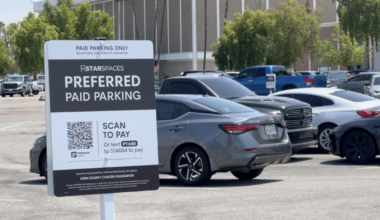 Valley Plaza Mall’s new paid parking sparks debate among shoppers