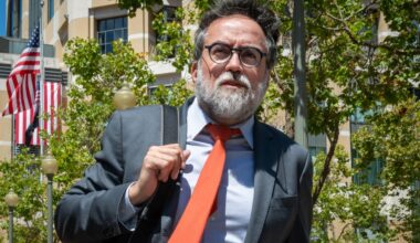 Whistleblower Arturo Béjar leads testimony in landmark trial against Meta : NPR