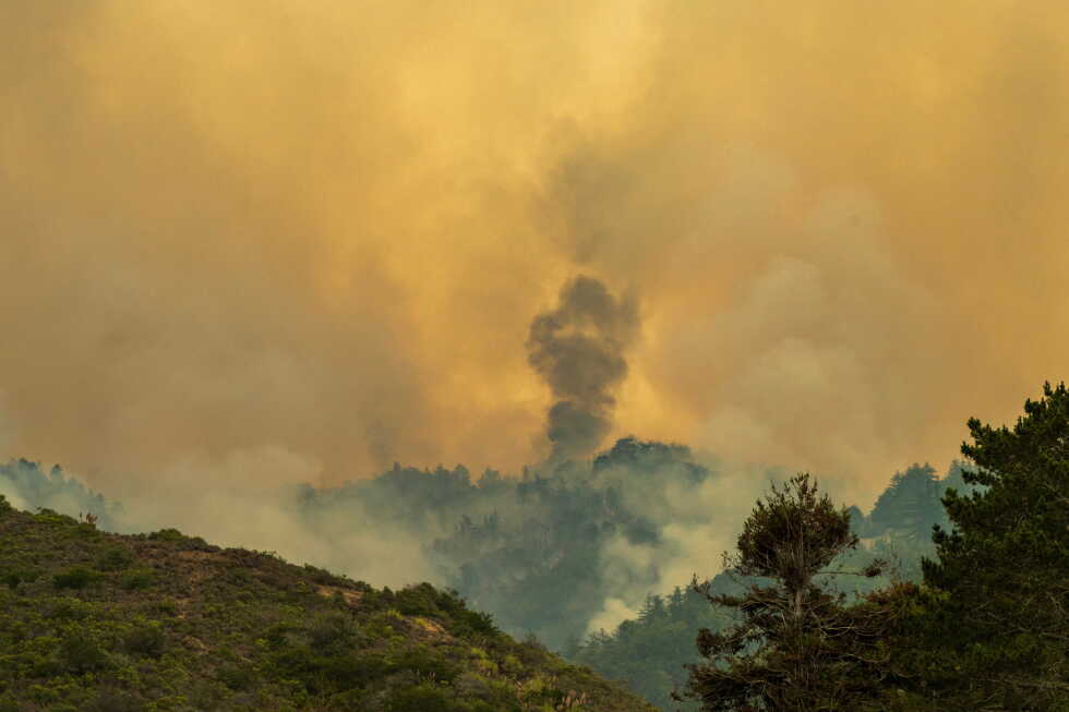 Crews battle 2 fires along California coast