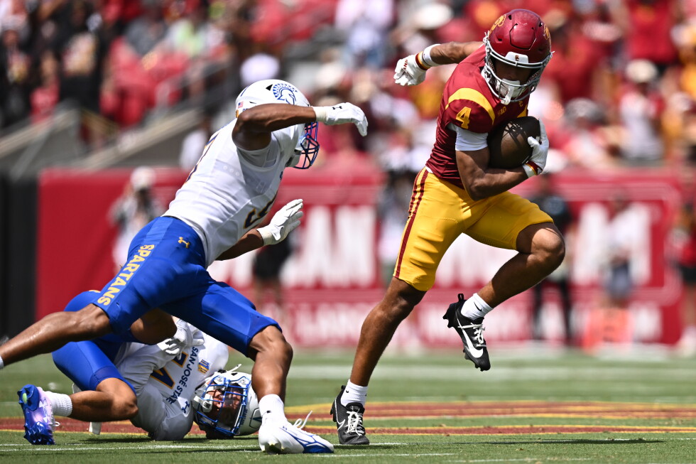 No. 14 USC beats San Jose State 42-26