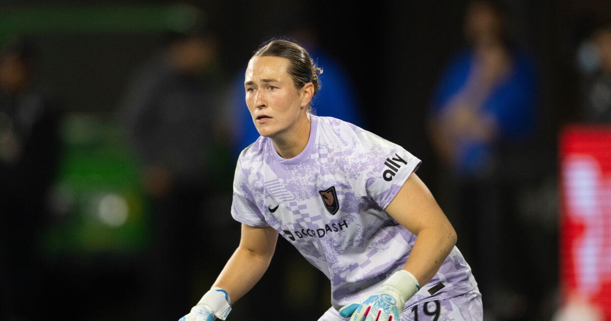 Angelina Anderson's big save helps Angel City play to draw
