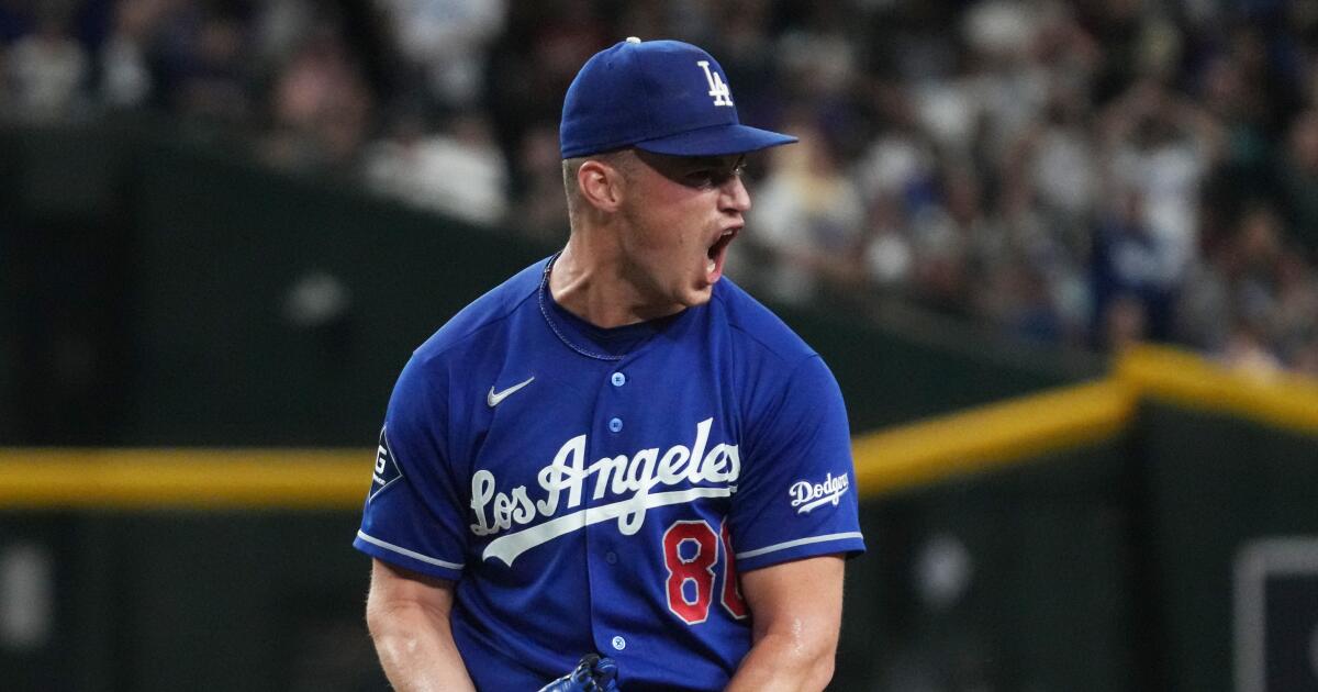 Dodgers end 7-game losing streak despite Edwin Díaz implosion