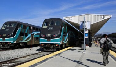 High tides to halt Metrolink lines between Oceanside and Orange County