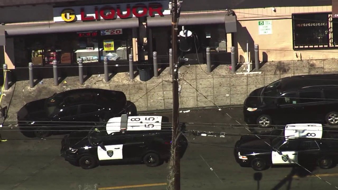 1 killed in East Oakland shooting