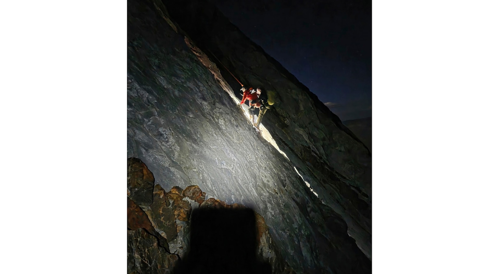 Volunteers rescue climber stranded on small ledge in California's Sierra Nevada