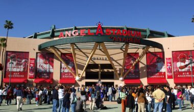 Anaheim, CA, USA; Fans wait to enter Angel Stadium before Los Angeles Angels of Anaheim game against the Cleveland Indians in Anaheim, Calif. on Tuesday, May 10, 2005. Mandatory Credit: Kirby Lee/Image of Sport-USA TODAY Sports