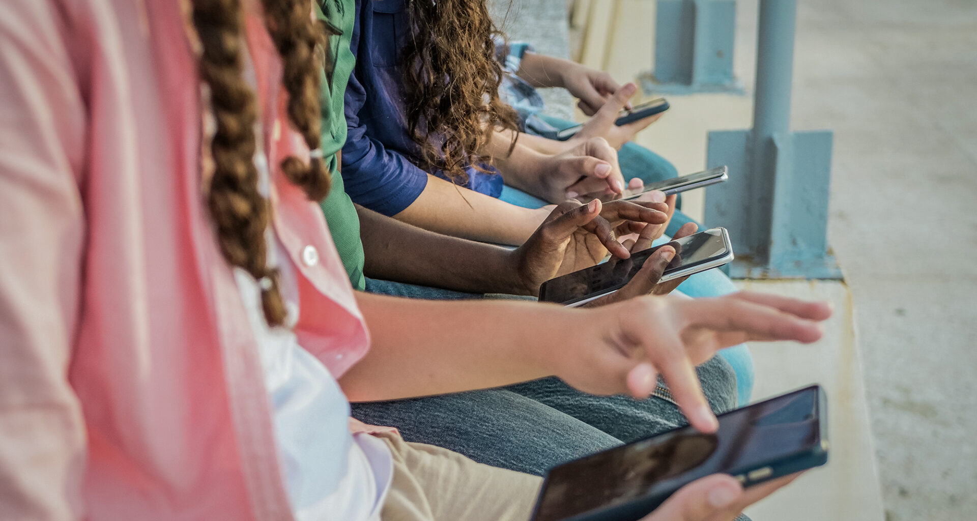California enacts laws restricting chatbots, protecting kids online