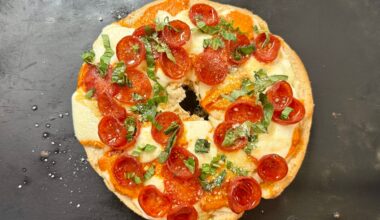 Neighboring Long Beach businesses team up to make giant pizza bagels