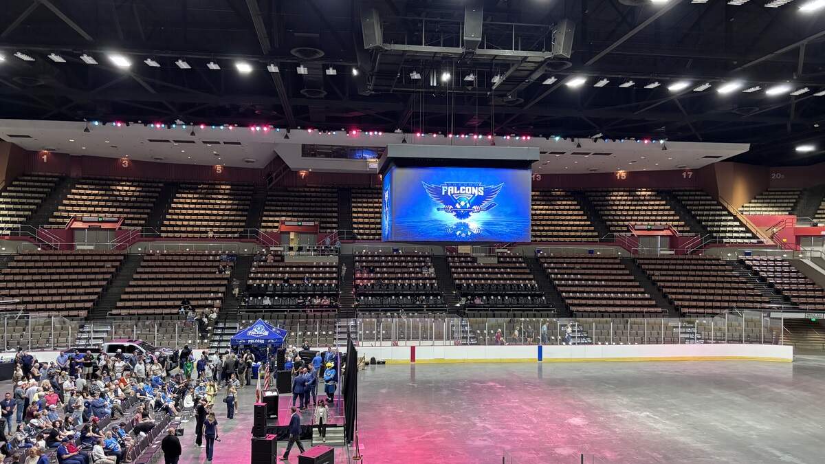 New $625,000 scoreboard unveiled at Selland Arena