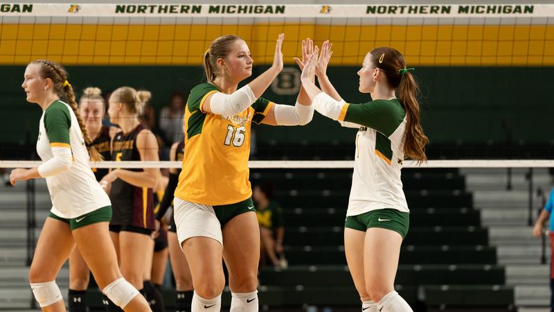 PREVIEW: Volleyball travels to California for more tournament play