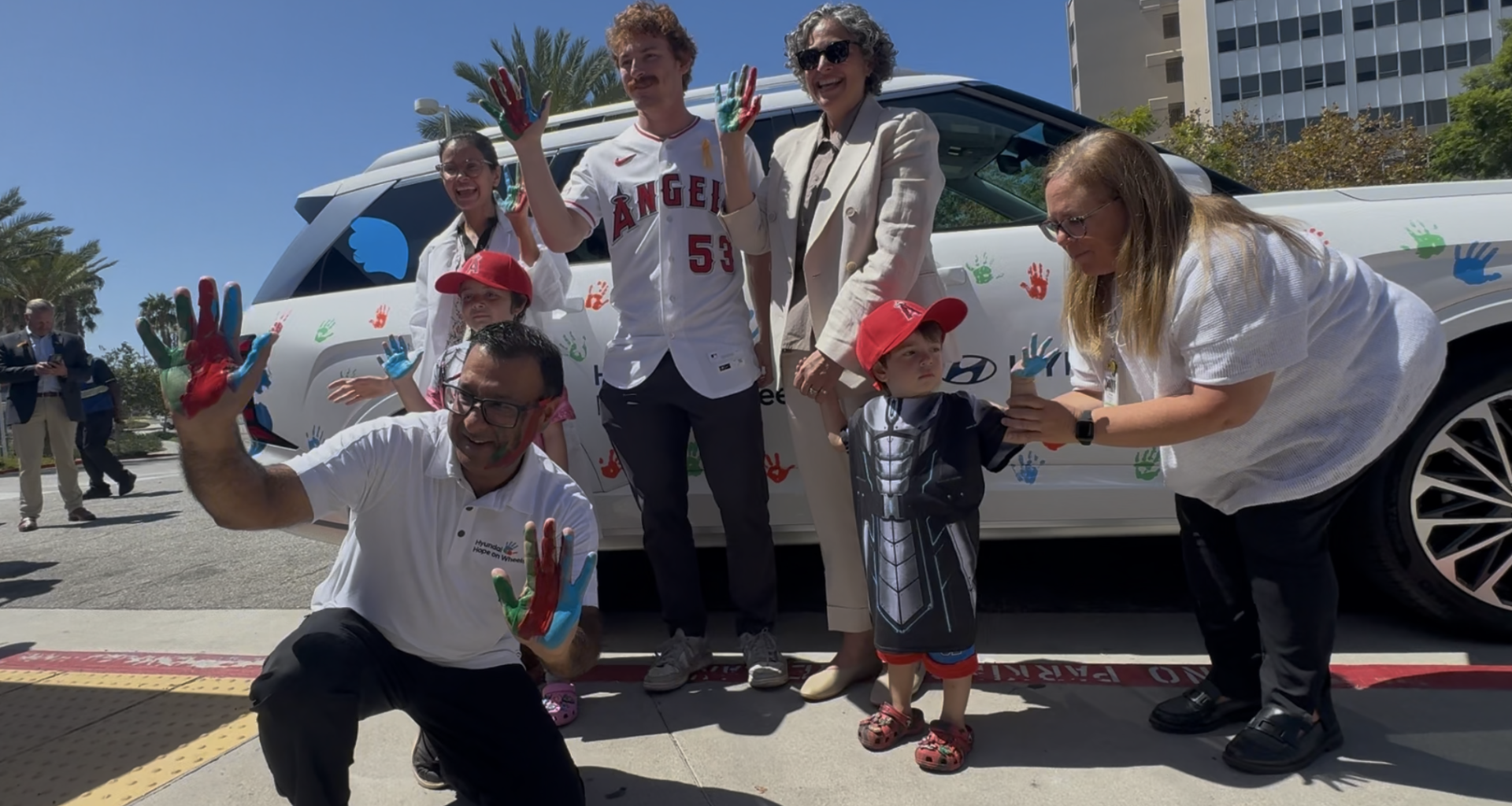 $100,000 Hyundai Grant Supports Childhood Cancer Care in Long Beach
