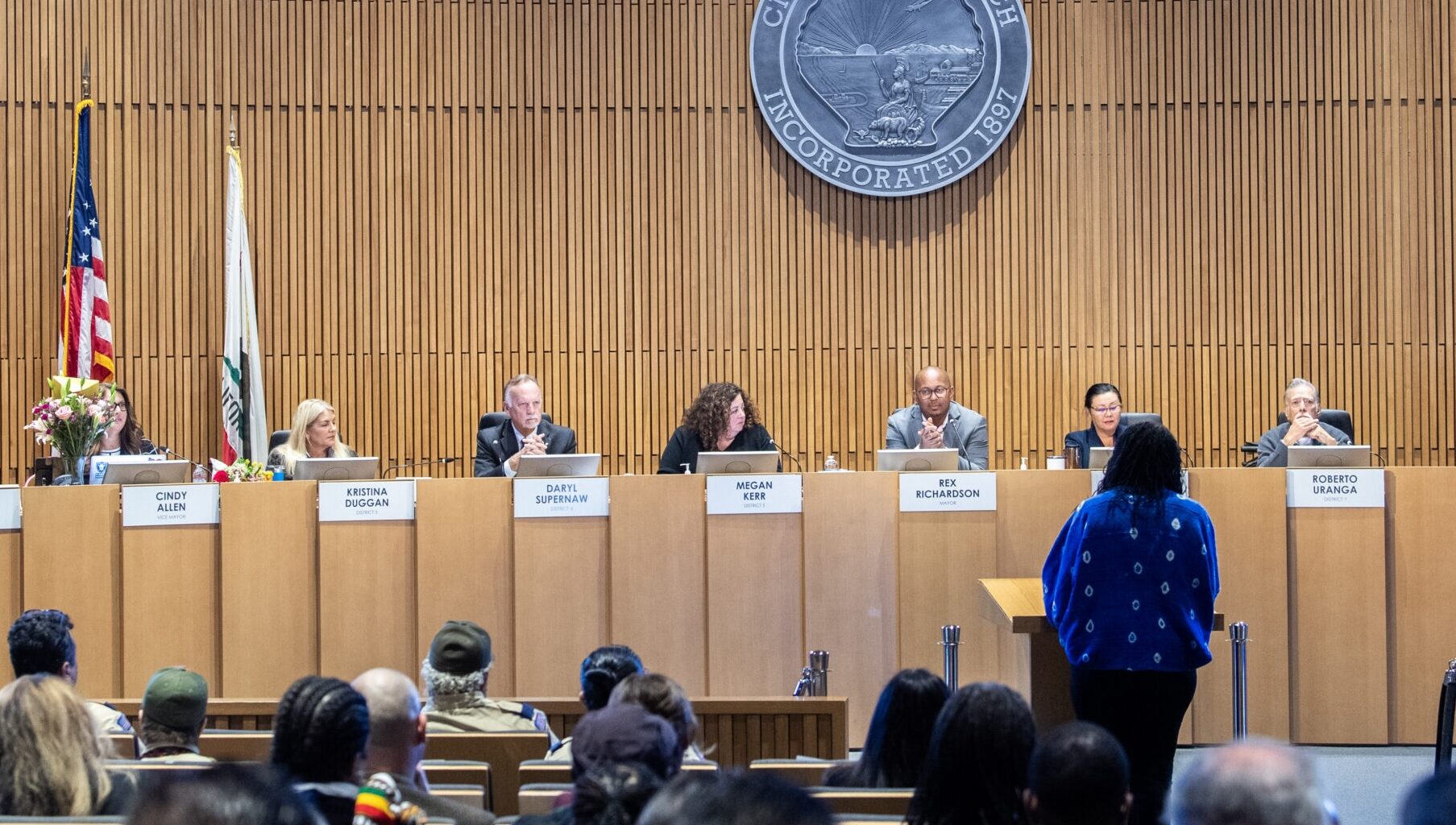 To save some cash, Long Beach wants to limit when residents can speak up at council meetings • Long Beach Post News