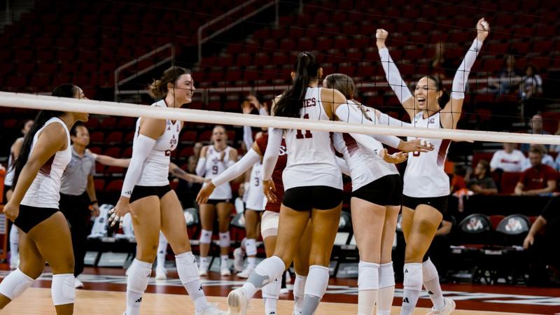 Aggies Knock Off Fresno State in Four Sets