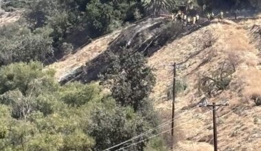 Small plane crashes near Sierra Sky Airport in Fresno