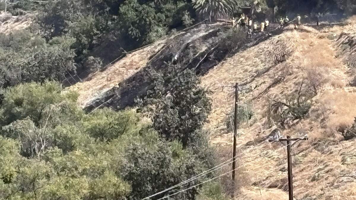 Small plane crashes near Sierra Sky Airport in Fresno