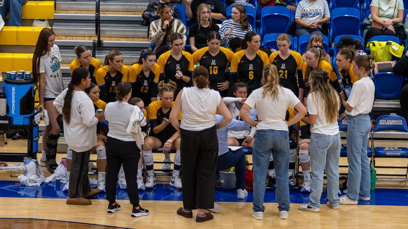 Nanooks Fall in Three to No. 9 Fresno Pacific