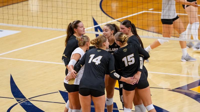 Golden Grizzlies Fall to Cincinnati on Sunday