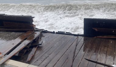 Homes evacuated on Long Beach Peninsula after damage from hurricane-driven waves • Long Beach Post News