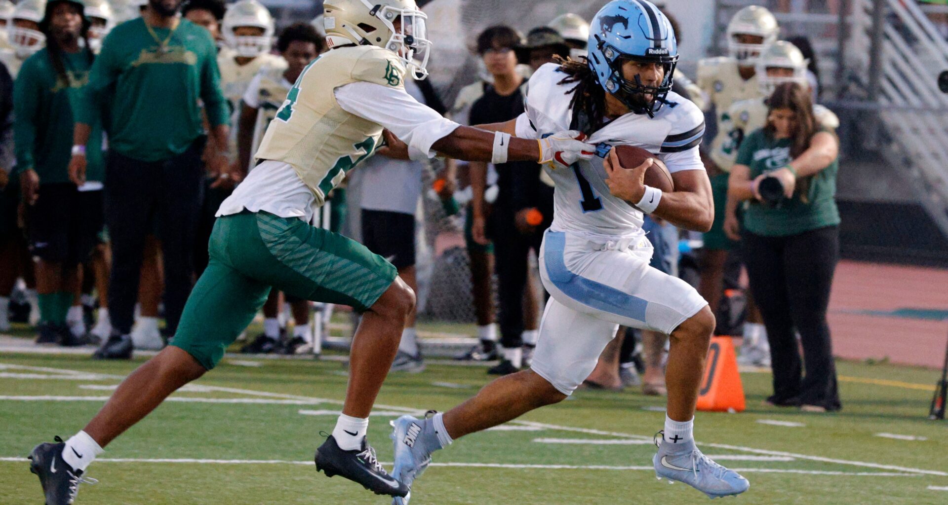 Daily Breeze football wrap-up: Stories, scores, photos from Week 3 games