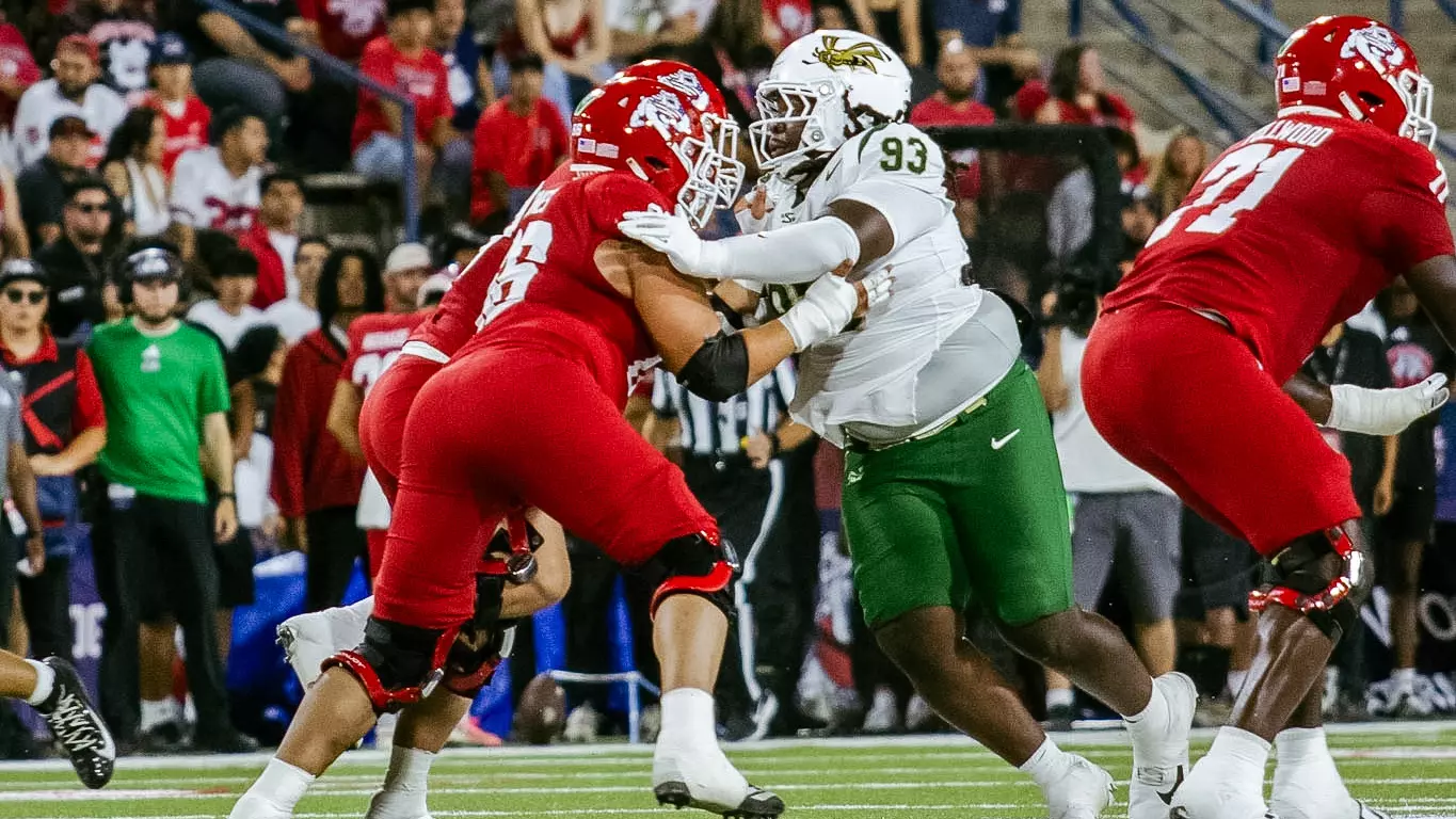 Malachi Kindle pass rush