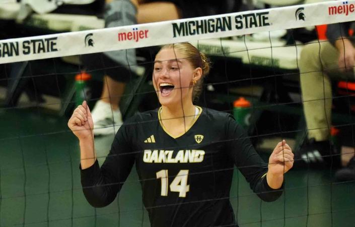 Golden Grizzlies Snap Spartans' Set-Win Streak, Fall in Four