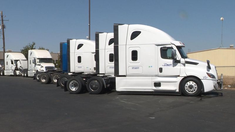 Diesel prices keep climbing in California, squeezing Bakersfield drivers and truckers (KBAK/KBFX)