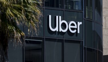 Uber ordered to pay $40 million after driver leaves passenger on freeway